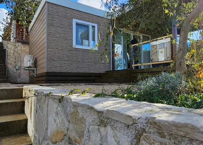 Mobilna Kucica Tara, Uvala Slanica, Parque de Campismo