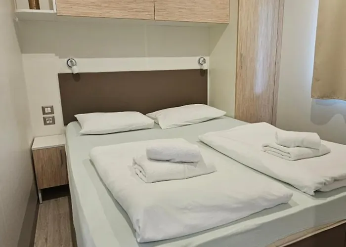 Mobilna Kucica Tara, Uvala Slanica, *